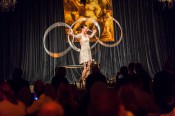TISCHVARIETÉ – Dinnershow in der Söhnel Werft Berlin, Foto: Fotostudio Lauer, www.axellauer.de